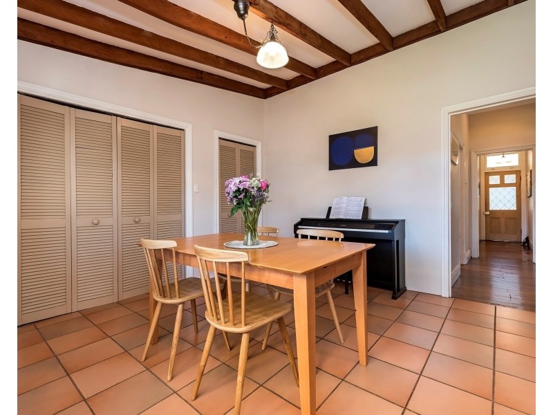 10 Cyril St, Bassendean WA 6054