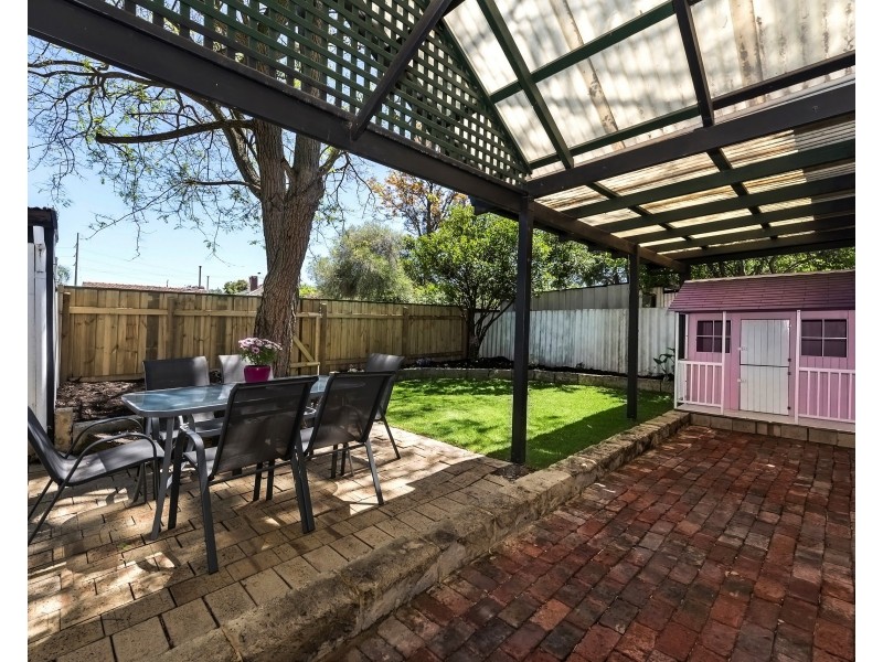 10 Cyril St, Bassendean WA 6054