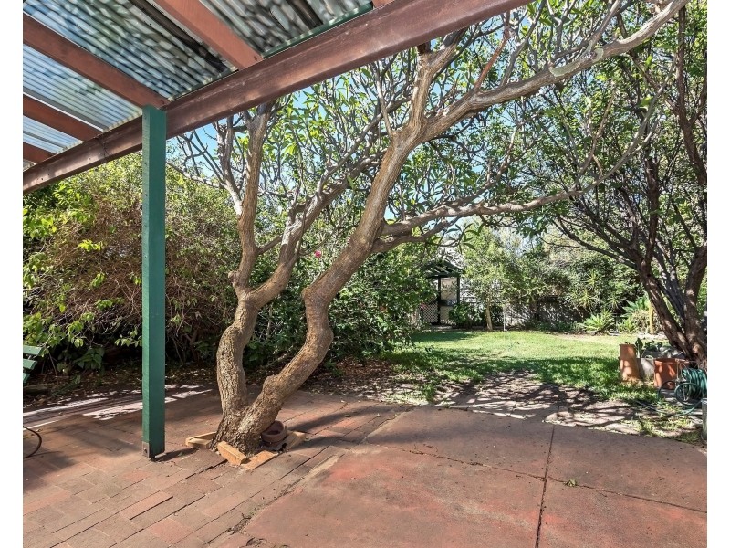 138 Queens Rd, South Guildford WA 6055