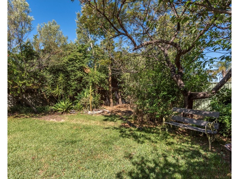 138 Queens Rd, South Guildford WA 6055