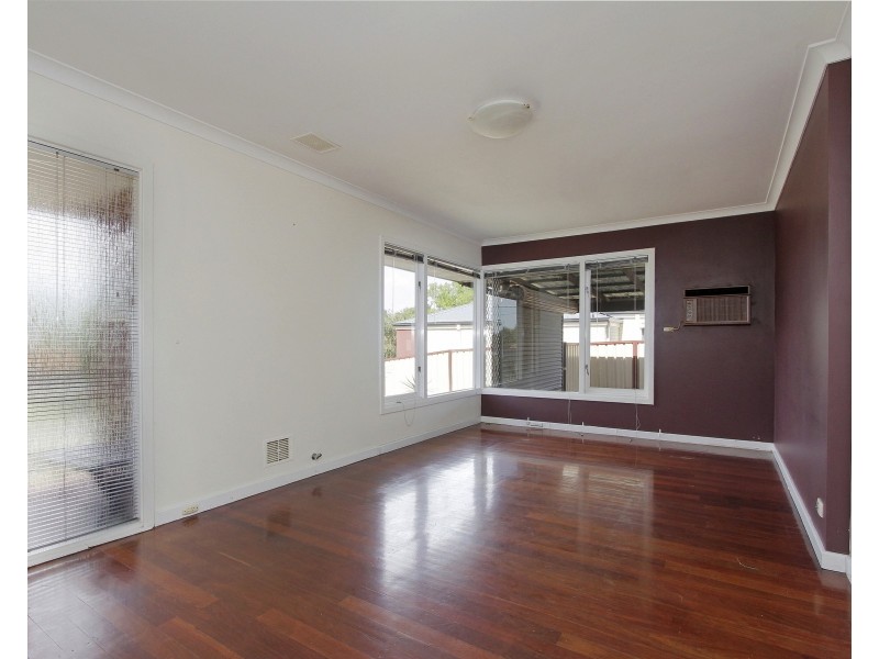 29 Colne Way, Girrawheen WA 6064