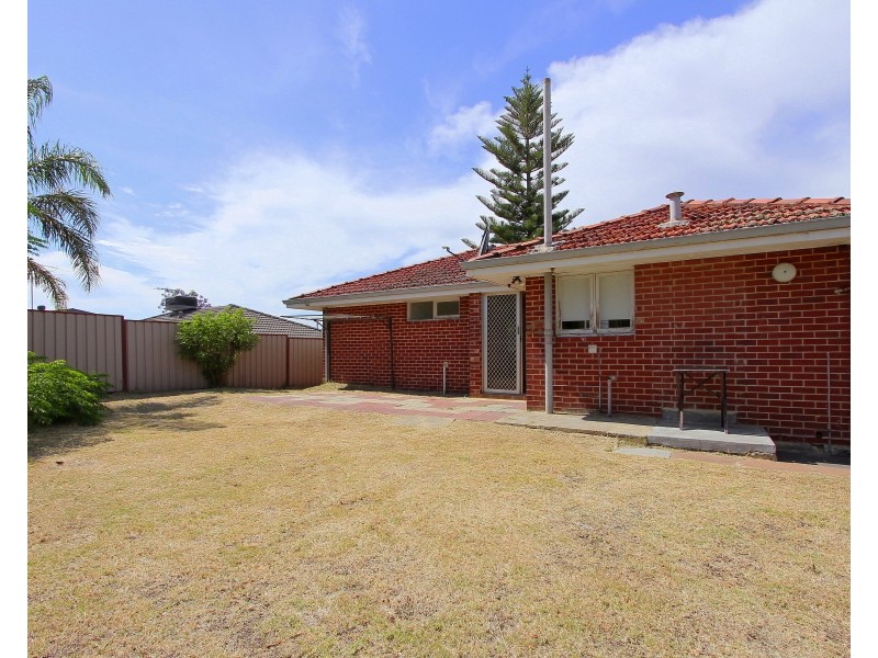 29 Colne Way, Girrawheen WA 6064