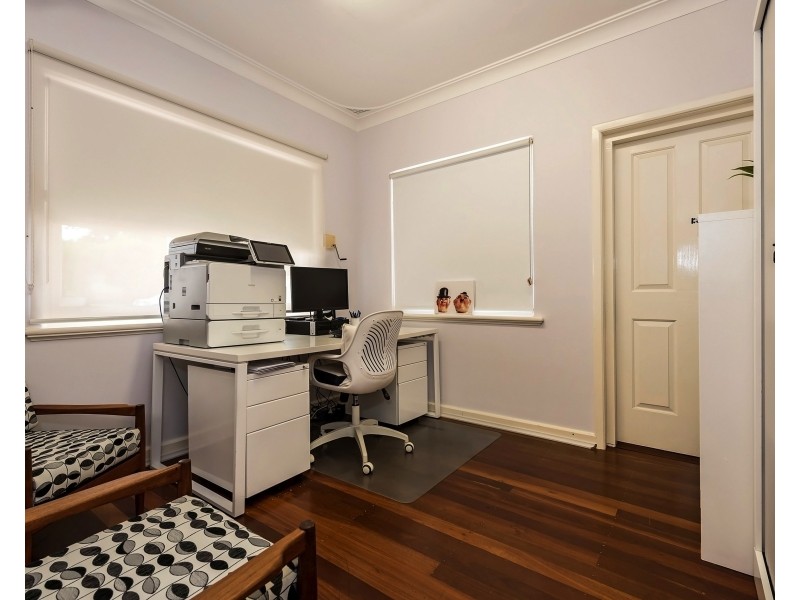 147 River View Ave, South Guildford WA 6055