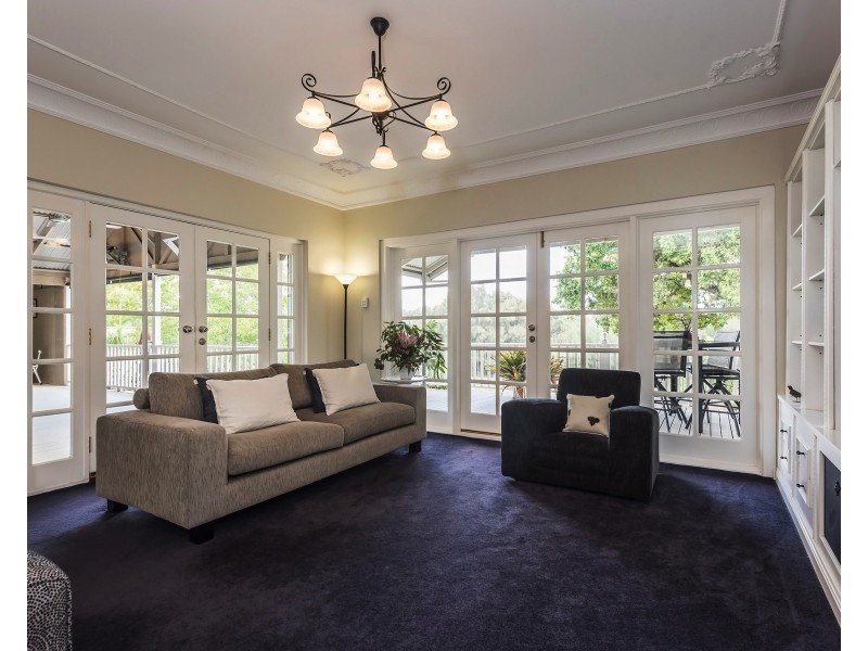 147 River View Ave, South Guildford WA 6055