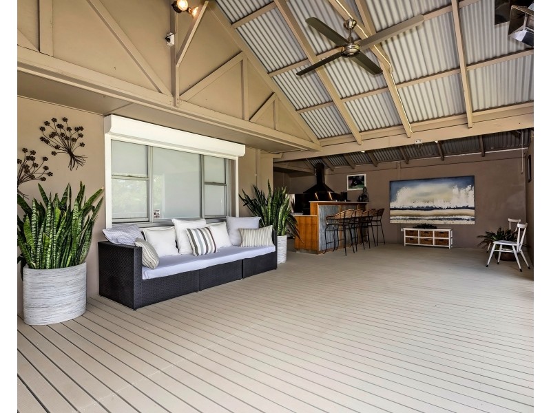 147 River View Ave, South Guildford WA 6055