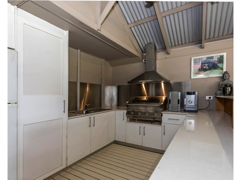 147 River View Ave, South Guildford WA 6055