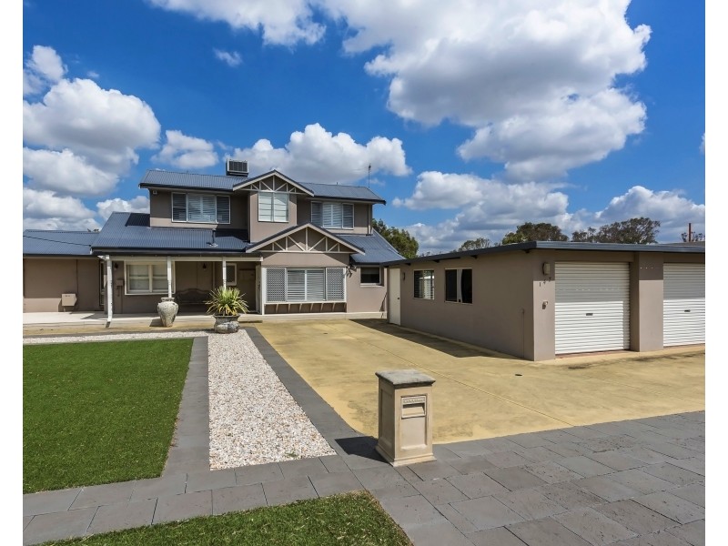 147 River View Ave, South Guildford WA 6055