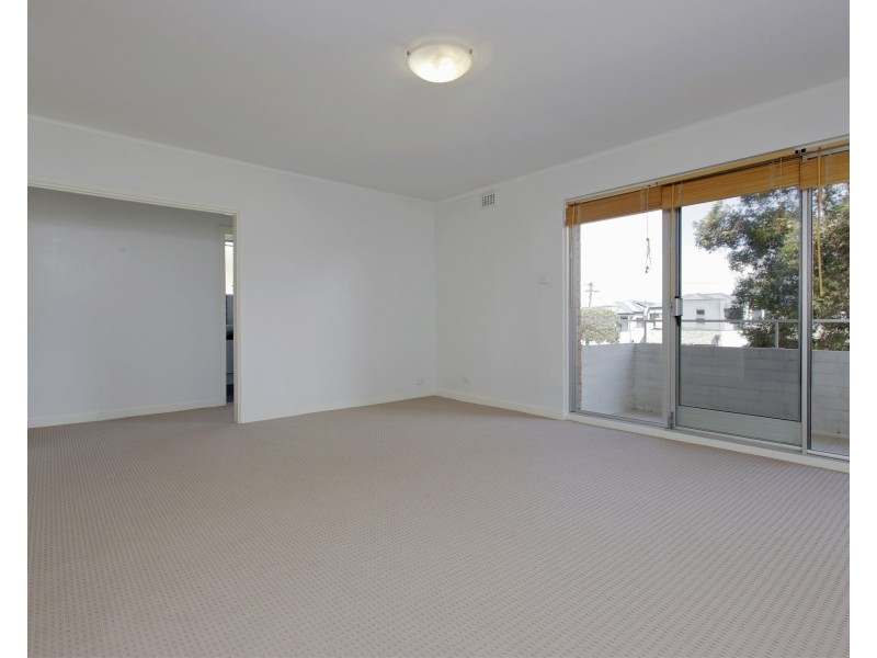 6/71 Golf View St, Yokine WA 6060