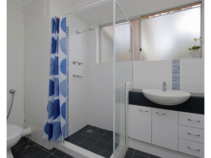 6/71 Golf View St, Yokine WA 6060