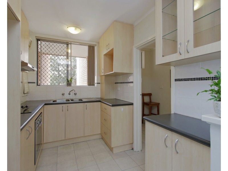 6/71 Golf View St, Yokine WA 6060