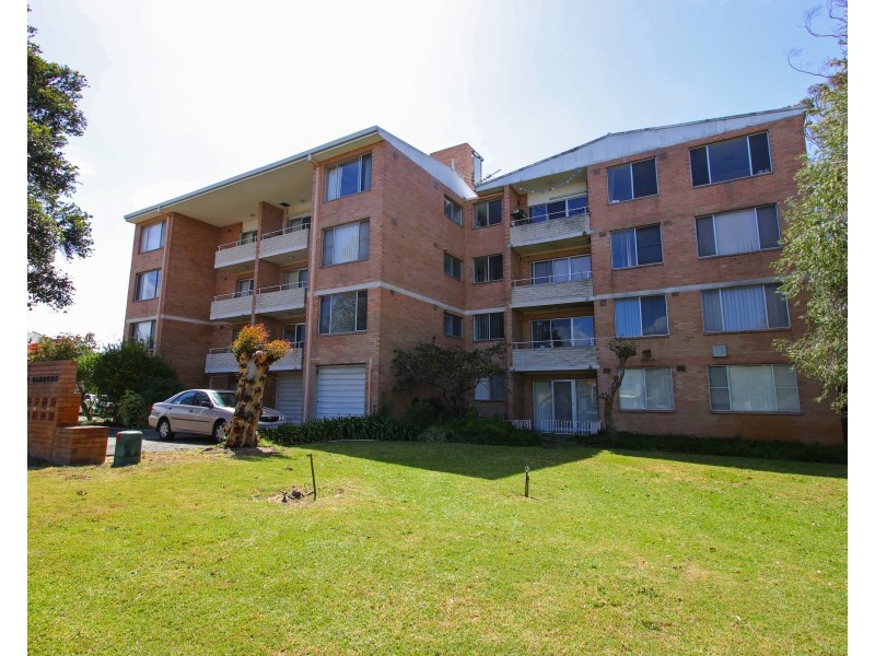 6/71 Golf View St, Yokine WA 6060