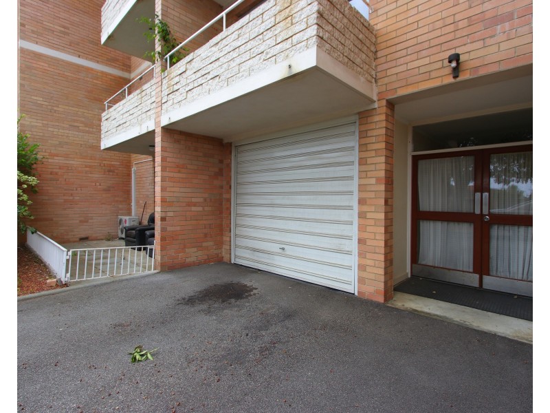 6/71 Golf View St, Yokine WA 6060