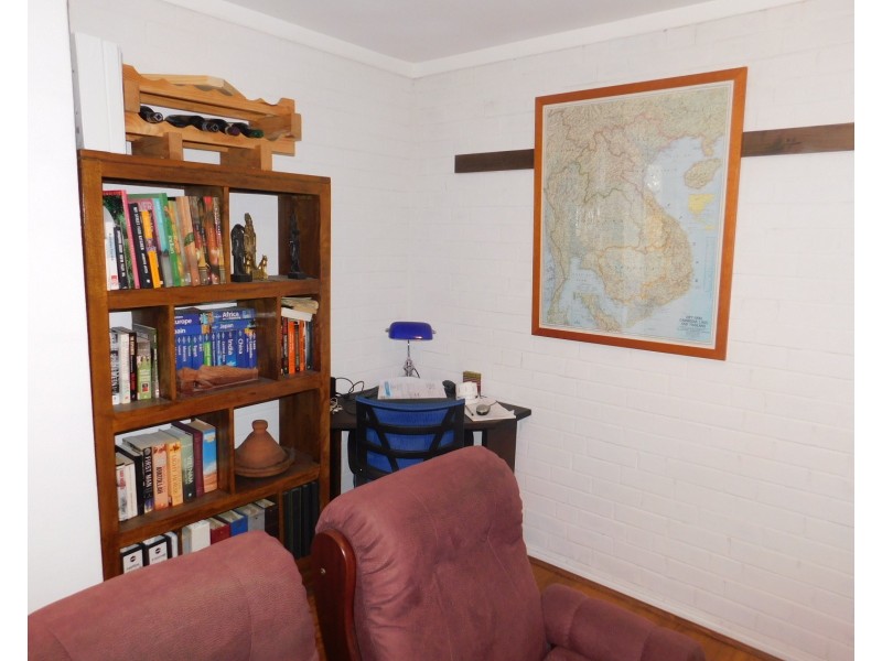 4/12 Tenth Ave, Maylands WA 6051