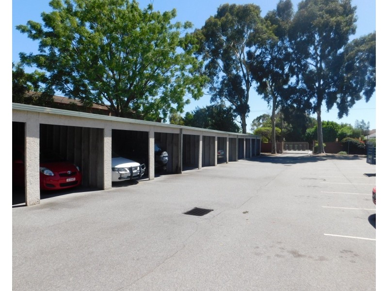 4/12 Tenth Ave, Maylands WA 6051