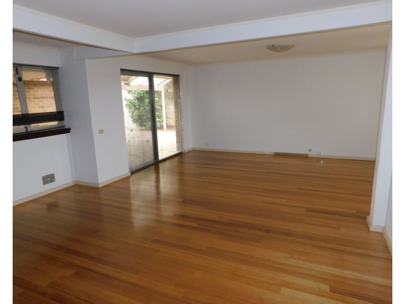 30 Methuen Way, Duncraig WA 6023