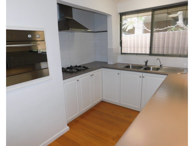 30 Methuen Way, Duncraig WA 6023