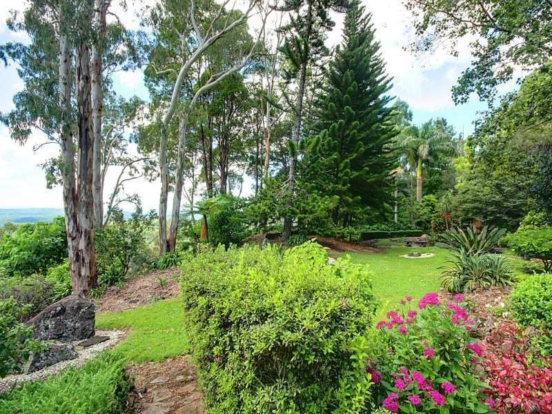 121 Hovard Road, Maleny QLD 4552