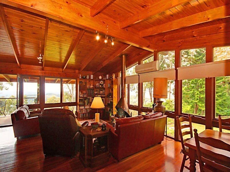 121 Hovard Road, Maleny QLD 4552