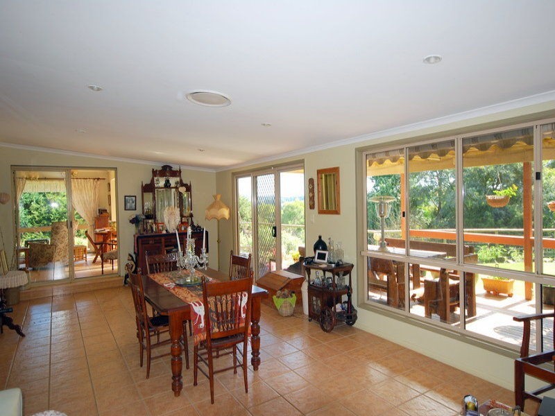 39 Beechwood Avenue, Maleny QLD 4552