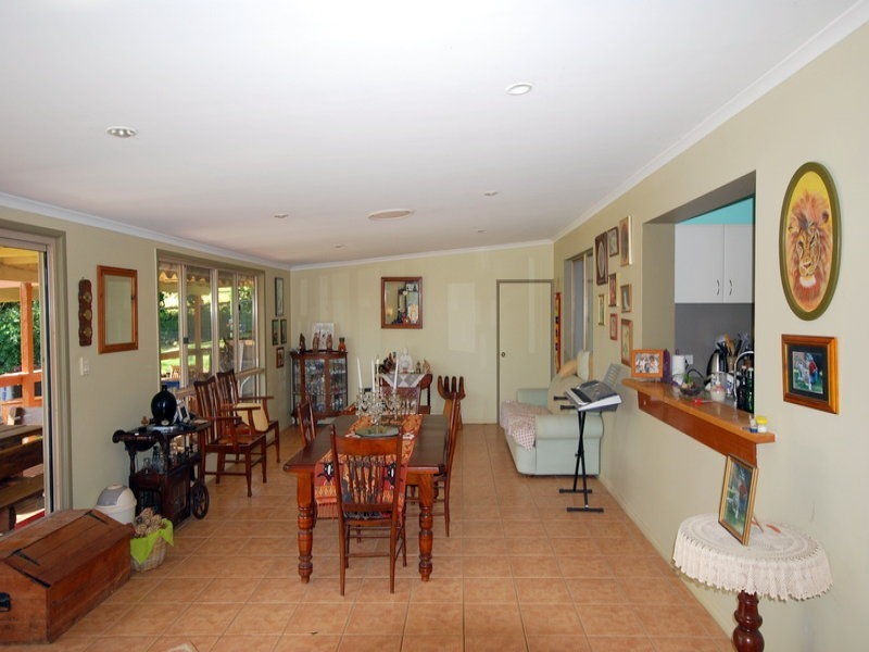 39 Beechwood Avenue, Maleny QLD 4552