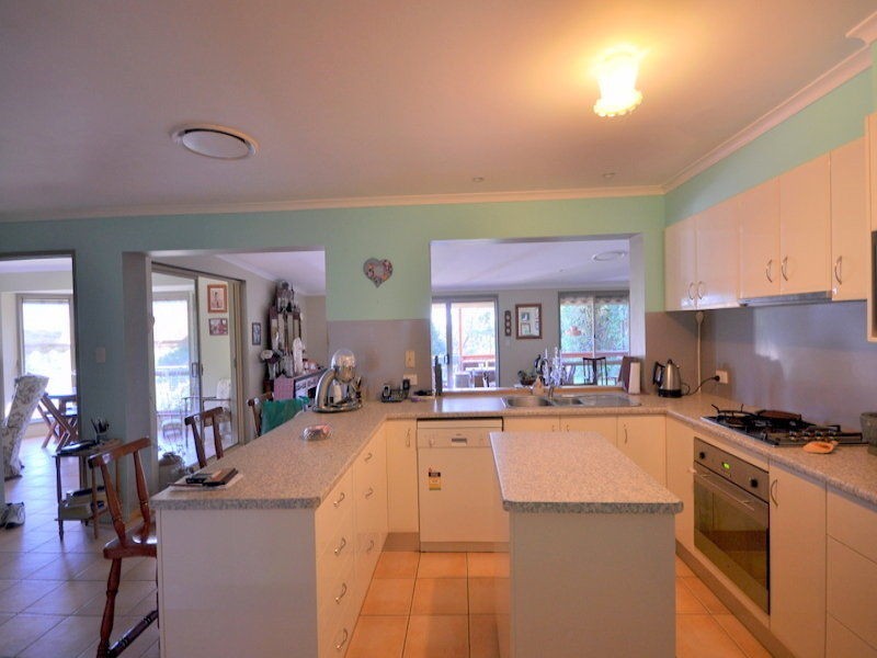 39 Beechwood Avenue, Maleny QLD 4552