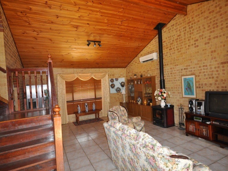 74 Mountain View Road, Maleny QLD 4552