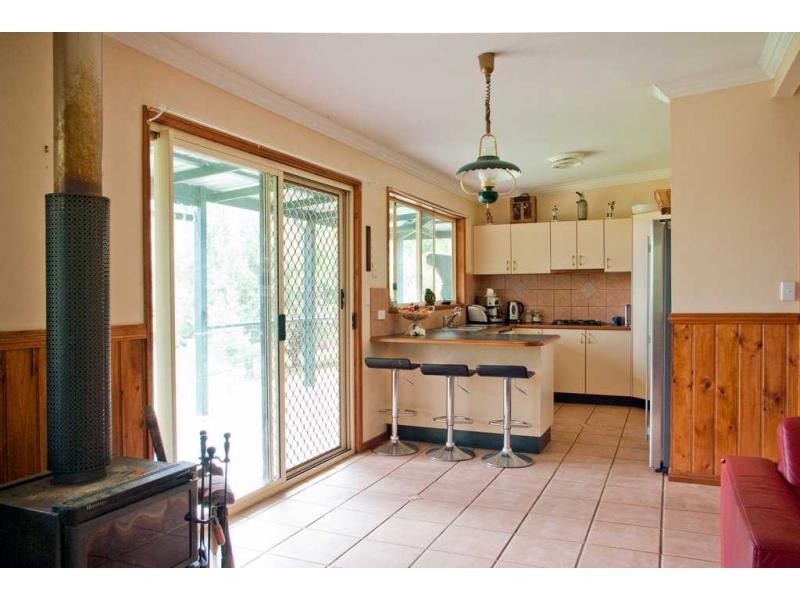 156 Teutoberg Avenue, Maleny QLD 4552