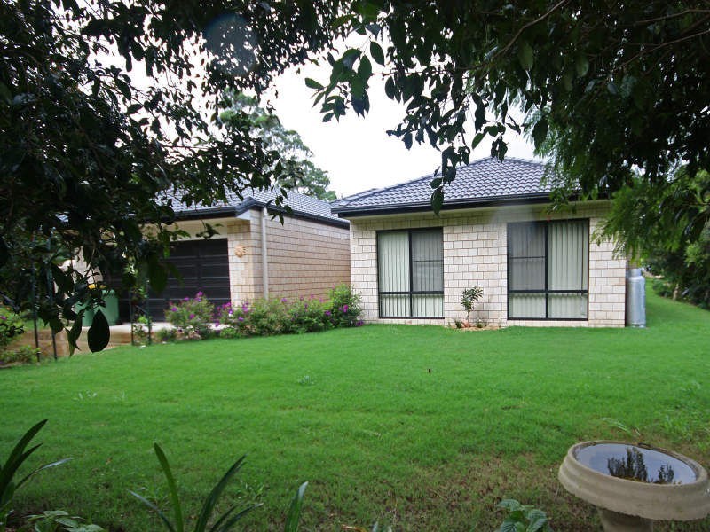 9 Dixon Avenue, Maleny QLD 4552