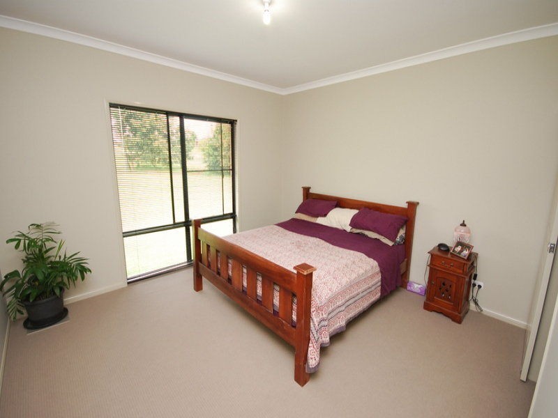 9 Dixon Avenue, Maleny QLD 4552