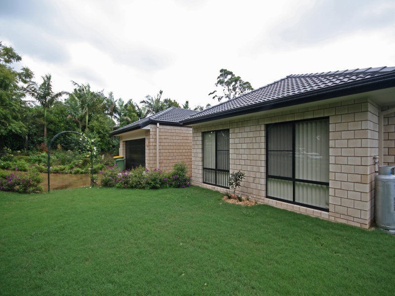 9 Dixon Avenue, Maleny QLD 4552