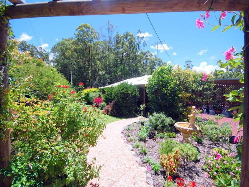 19 Granite Lane, Maleny QLD 4552