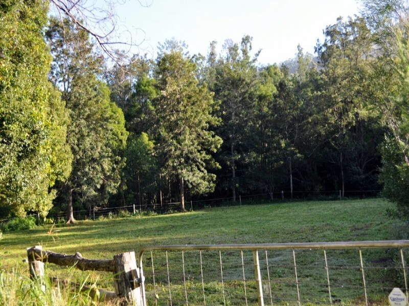 70 Chinaman Creek CAMBROON Street, Maleny QLD 4552