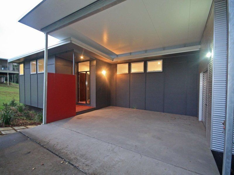 17 Ribbonwood Avenue, Maleny QLD 4552