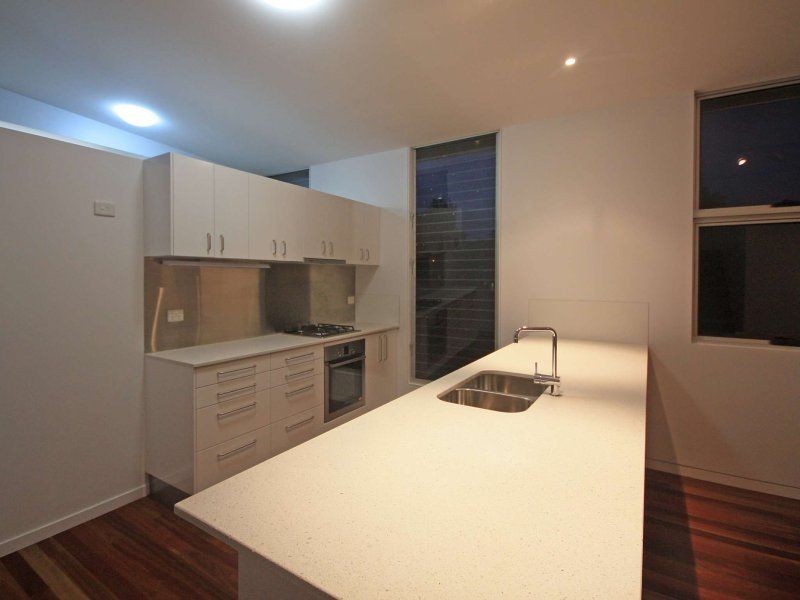 17 Ribbonwood Avenue, Maleny QLD 4552