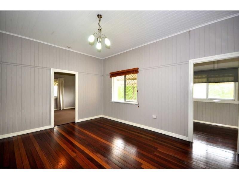 13 Beech Street, Maleny QLD 4552