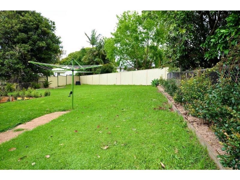 13 Beech Street, Maleny QLD 4552