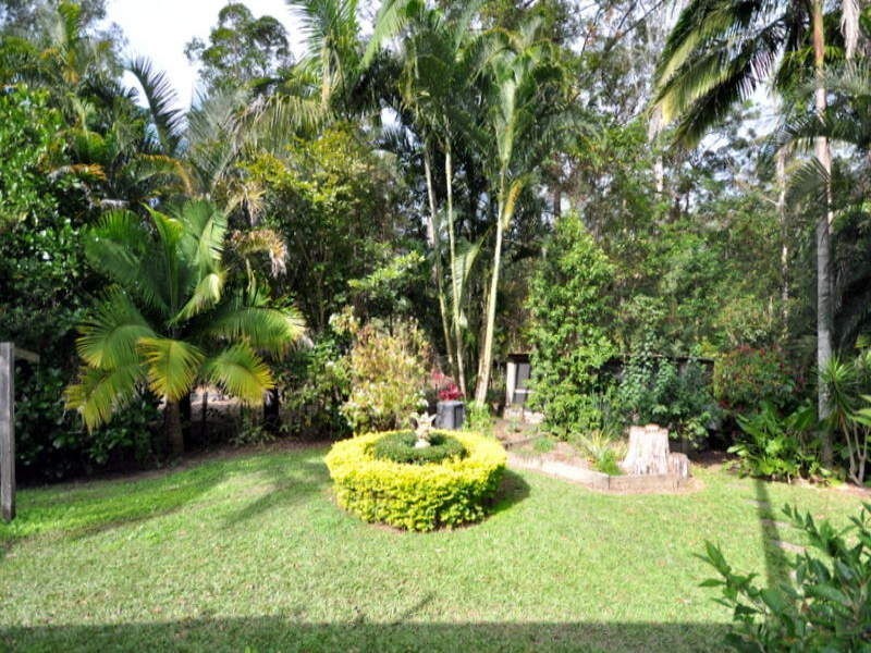 8 Kenny Court, Landsborough QLD 4550