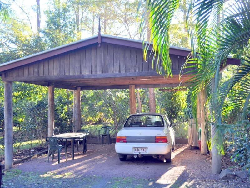 8 Kenny Court  LANDSBROUGH Street, Landsborough QLD 4550
