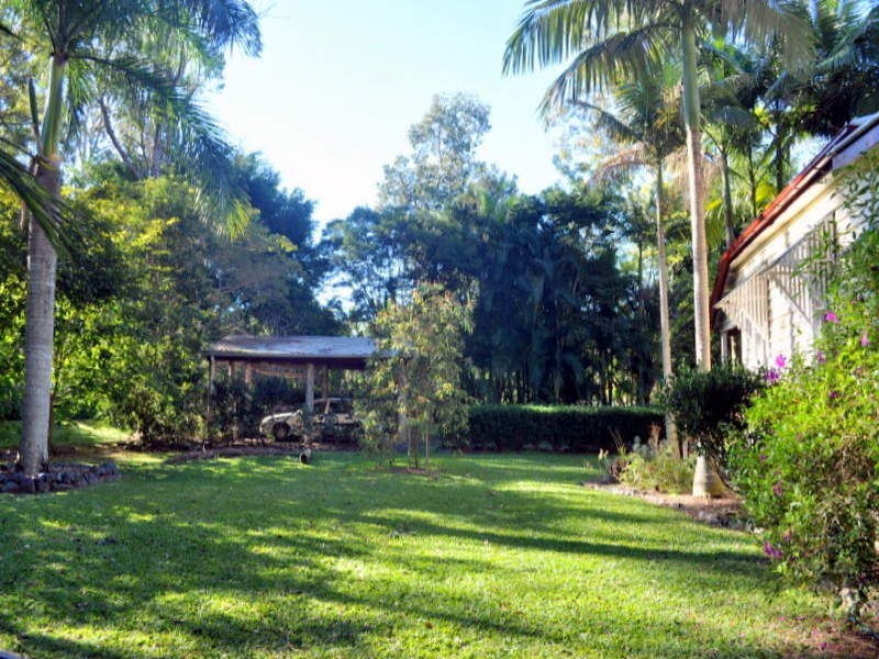 8 Kenny Court  LANDSBROUGH Street, Landsborough QLD 4550