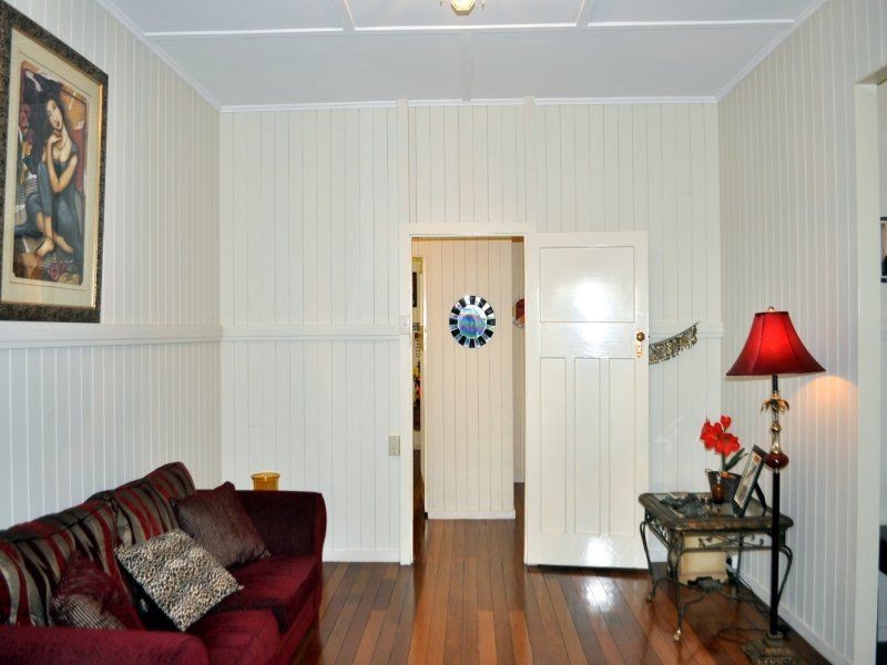 16 ASH Street, Maleny QLD 4552