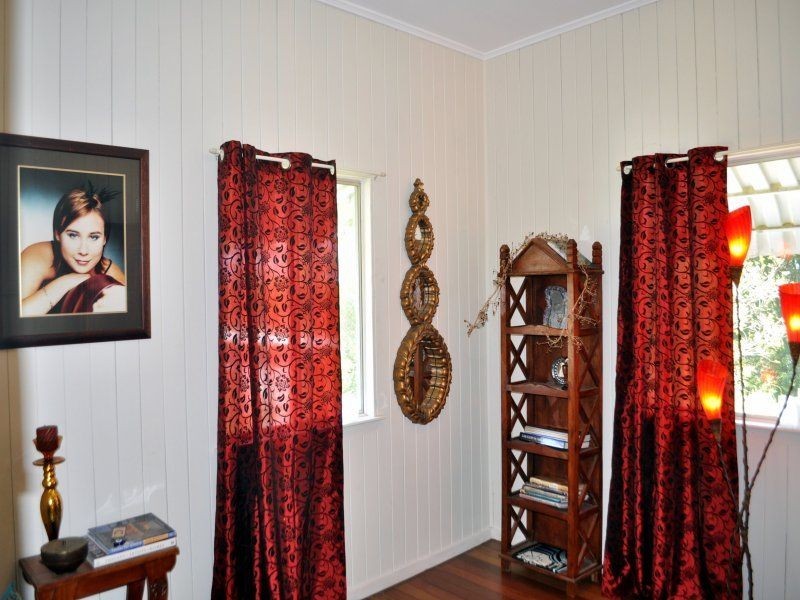 16 ASH Street, Maleny QLD 4552