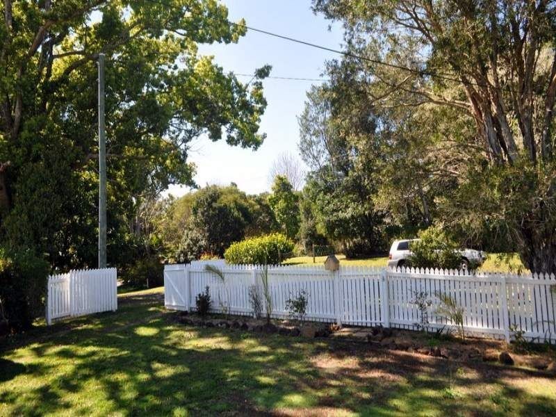 16 ASH Street, Maleny QLD 4552