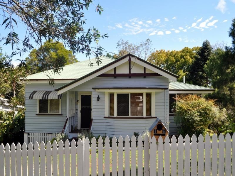 16 ASH Street, Maleny QLD 4552