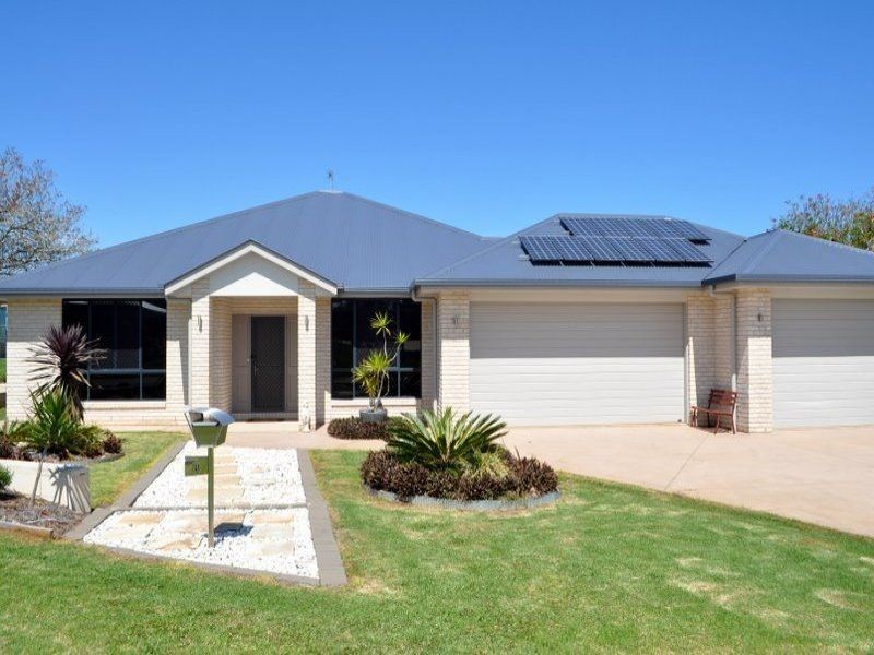 8 Watergum Street, Maleny QLD 4552