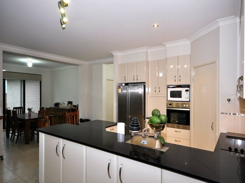 8 Watergum Street, Maleny QLD 4552