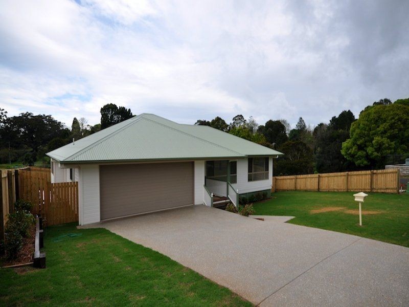 26 Wongabel Street, Maleny QLD 4552