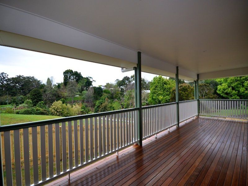 26 Wongabel Street, Maleny QLD 4552