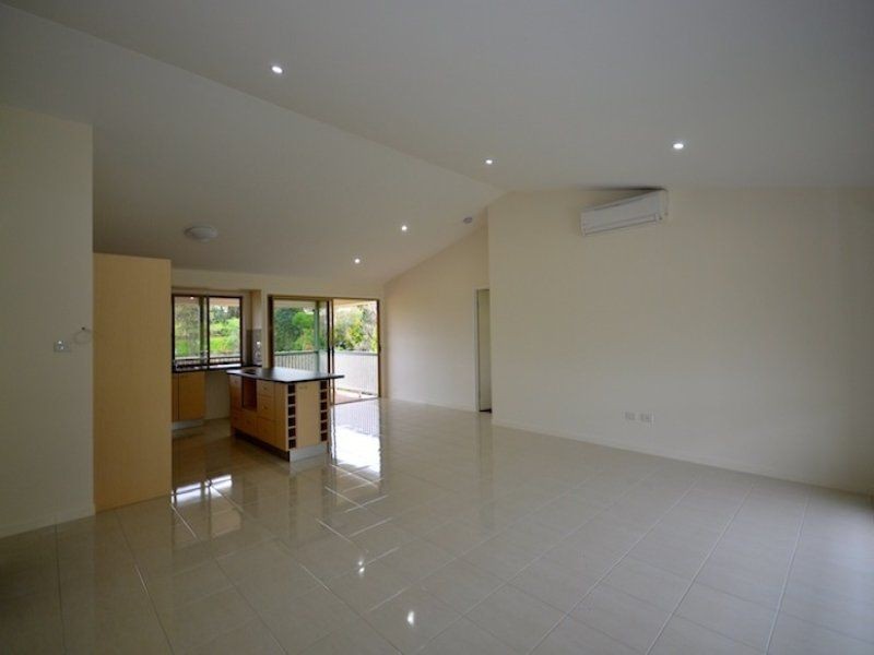 26 Wongabel Street, Maleny QLD 4552