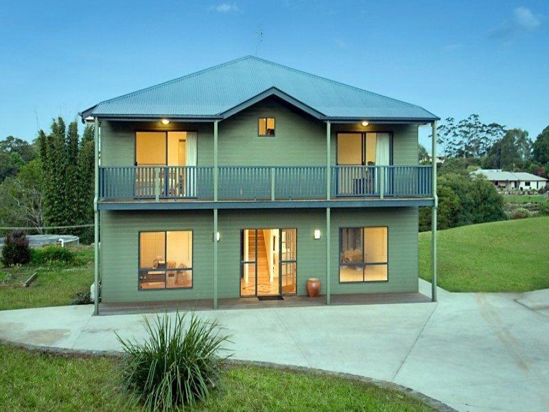 9 Hillfoot  Street   MONTVILLE Street, Maleny QLD 4552