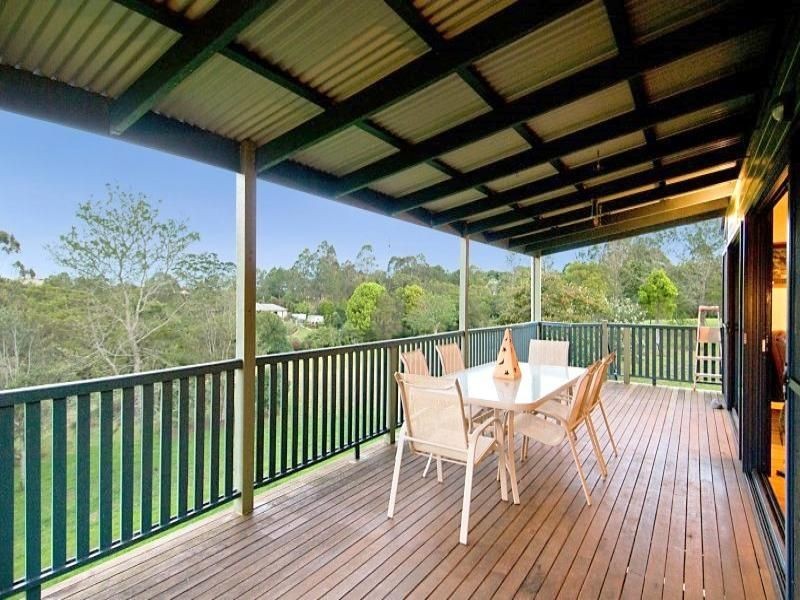 9 Hillfoot  Street   MONTVILLE Street, Maleny QLD 4552